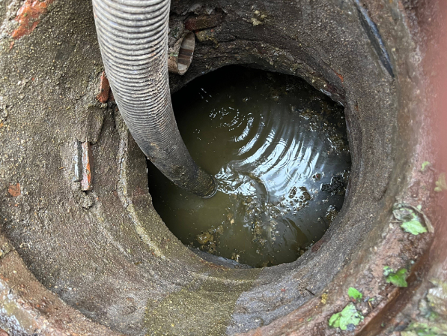 大通化粪池清理的周期与注意事项